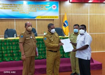 Bupati akan Tertibkan Tenaga Honorer di Manokwari