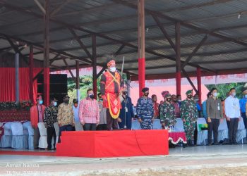 Batik Khas Arfak Karya TP-PKK Warnai Upacara Peringatan HUT Ke-9 Kabupaten Manokwari Selatan