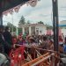 Mansel Ricuh, Fasilitas Pemerintahan Dirusak Massa