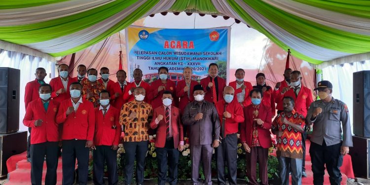 Yudisium, Alumni STIH di Mansel Harus Menjadi Kader di Daerah