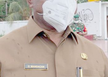 Ini Tanggapan Gubernur Mandacan Soal Tambang Emas di Daerahnya