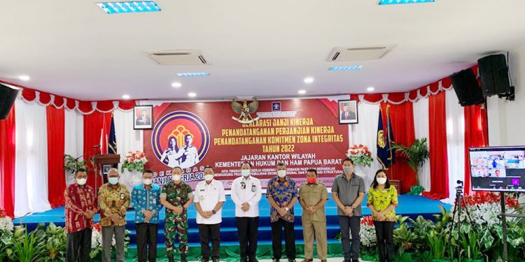 Kanwil Kemenkumham Papua Barat Deklarasikan Janji Kinerja Wilayah bebas Korupsi