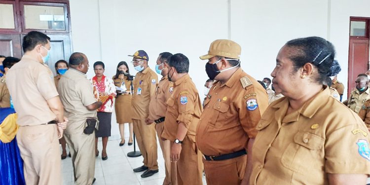 Bupati Mansel Serahkan DPA TA 2022, Ini Pesan Waran