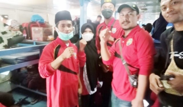 Lima Kafilah Berangkat dengan KM Getsemani Antusias Ikuti dan Sukseskan MTQ Ke-IX di Kaitaro