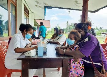 Pelayan GKI Klasis Ransiki Gelar Pengobatan Massal