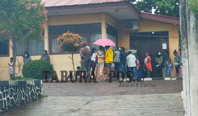Pengaktifan NIK KTP di Disducapil Manokwari Meningkat Pasca Penyaluran BLT