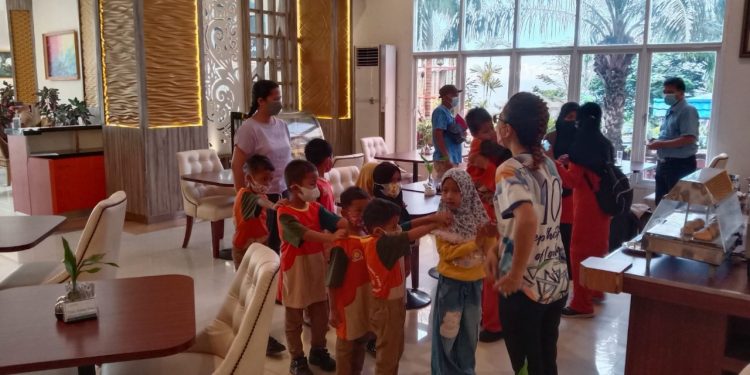 Tour Bersama Aston Niu Hotel and Conference, Peserta Didik RA Darul Fikri Diajak Mengenal Dunia Perhotelan