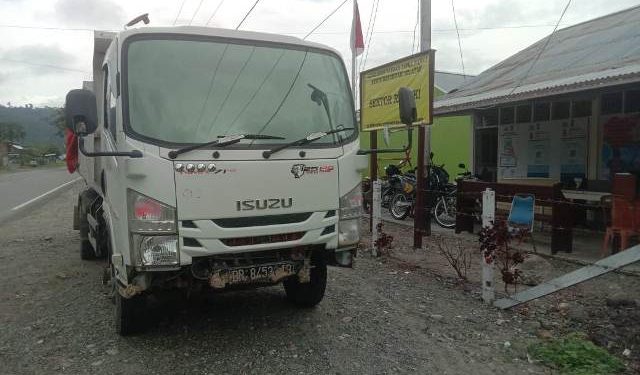 Truk Bermuatan Kayu yang Terparkir di Depan Polsek Ransiki ‘Hilang’