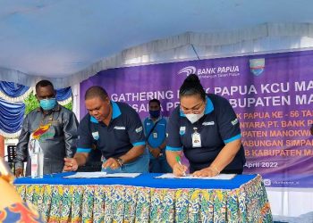 Pemerintah Bantu Ribuan Pelajar di Manokwari Buka Tabungan Simpel