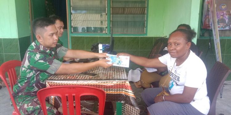 Tiba di Ransiki, Tim Safari Ramadhan KKSS Papua Barat Salurkan Paket Sembako