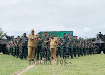 Pj Gubernur Papua Barat Apel Bersama Prajurit Kodam XVIII Kasuari