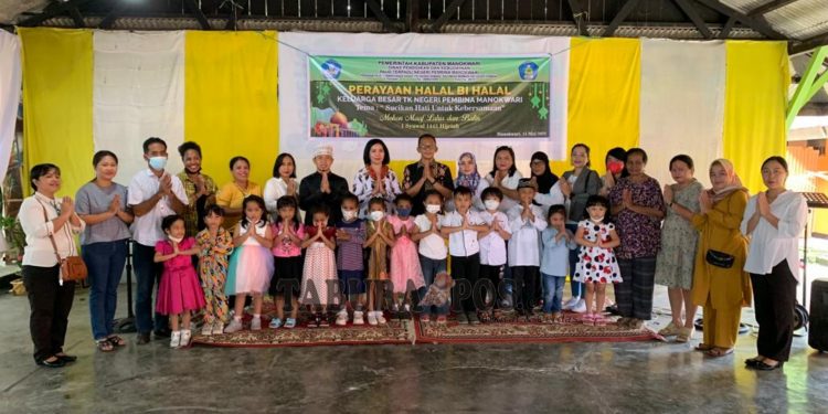 Eratkan Silaturrahmi, PAUD TK Negeri Pembina Manokwari Gelar Halal Bi Halal
