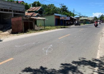 Minta Pertanggungjawaban, Keluarga Korban Kecelakaan di Arfai Palang Jalan