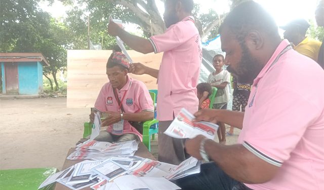 Pilkamp Serentak di Kabupaten Mansel Berlangsung Aman dan Lancar