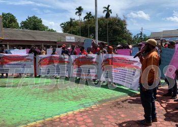 Dukung Pengusutan Kasus Korupsi di Sorsel, Front Aliansi Mahasiswa Demo di Kantor Kejati Papua Barat