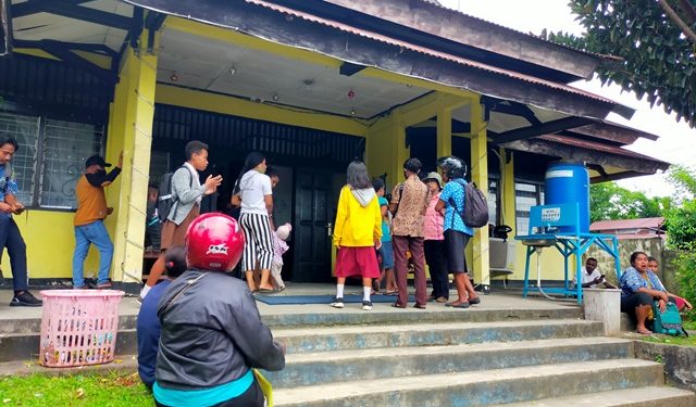 Meski Merasa Kecewa, Orangtua Calon Siswa Pasrah Soal Pembagian Sekolah