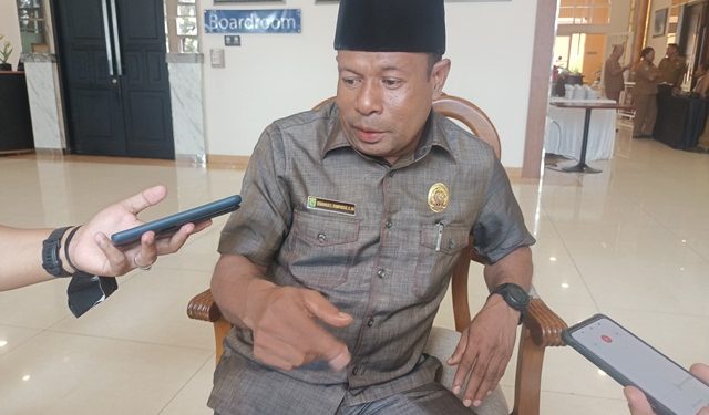 DPR Papua Barat dan Dinas Pendidikan Membahas Raperdasi Pendidikan Gratis