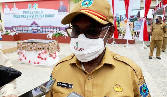 November, Sekda Nataniel Mandacan akan Memasuki Masa Pensiun