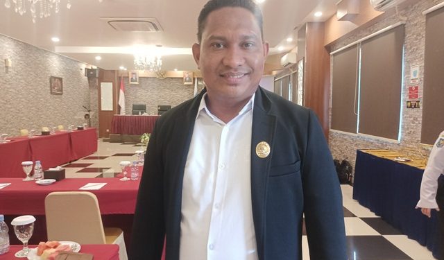 Tugas Pertama, Walikota Sorong Disambut Banjir