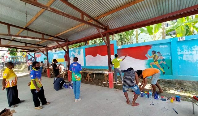 Belasan Pelukis Adu Imajinasi Hasilkan Kreatifitas Lukisan Pada Lomba Kreasi Muda Papua