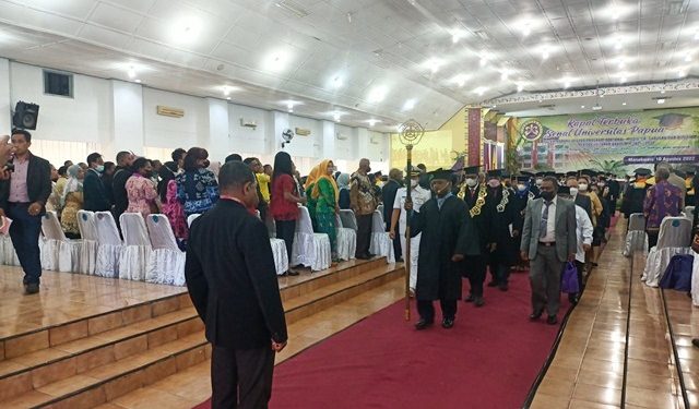Unipa Wisuda 419 Mahasiswa