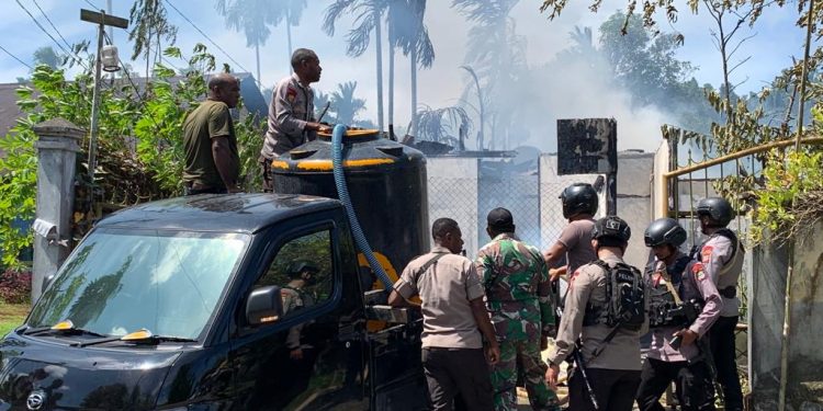 Satu Unit Rumah di Fanindi ST Dilahap Api