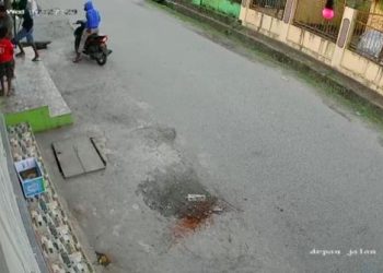 Penjambretan di Wosi Dalam Terekam Kamera CCTV