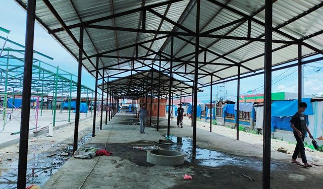 Mengejar Target Pembangunan Pasar Wosi Sementara