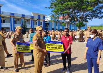 Sebanyak 589 Mahasiswa/i Asal Manokwari Terima Bantuan Pendidikan