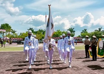 Upacara HUT Ke-23 Ditandai Penghormatan Lambang Pemerintah Provinsi Papua Barat