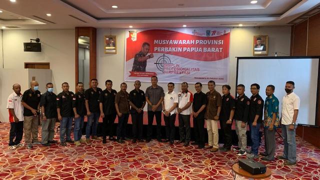 Hendra Fatubun Nahkodai Perbakin Papua Barat Periode 2022-2026