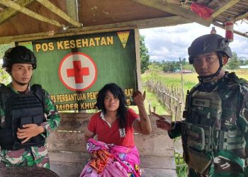 Perempuan Korban Penyerangan KKB Diselamatkan ke Pos TNI
