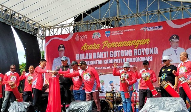 Bulan Bhakti Gotong Royong Untuk Tumbuhkan Budaya Kerja Sama Membangun Manokwari