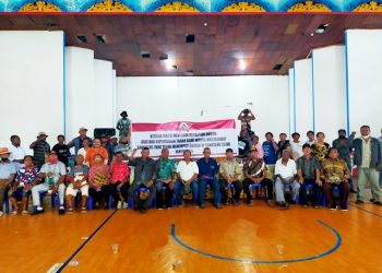 Rumahnya Kena Patok, Warga Sanggeng Bereaksi dengan Palang Jalan