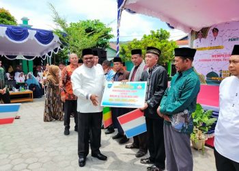 11 Lembaga di Manokwari Terima Bantuan Hibah dan Bansos