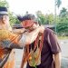 Anggota DPR-PB, Elias Lamere Disambut dengan Hadrat Saat Kunjungi Panti Asuhan Muhammadiyah Bintuni
