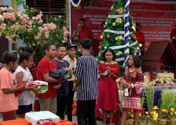 SMP Negeri 1 Manokwari Gelar Ibadah Perayaan Natal 2022