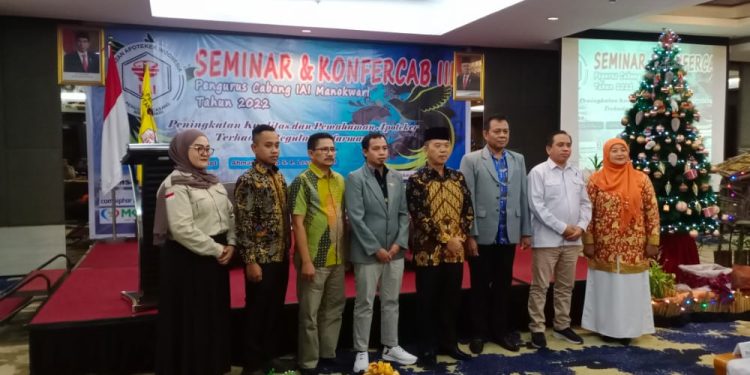 Pengurus Cabang IAI Manokwari Gelar Seminar dan Konfercab III