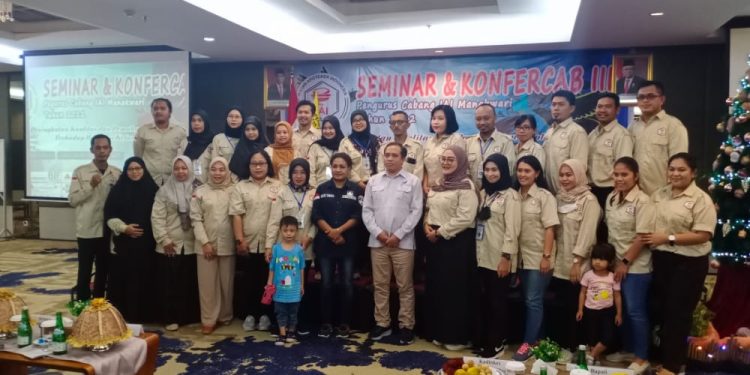 Apt. Ilham Mahmud, S.Si Terpilih Menahkodai PC IAI Manokwari