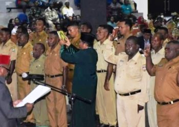 Bupati Ingatkan Tugas dan Tanggungjawab Plt Kepala Kampung Berat