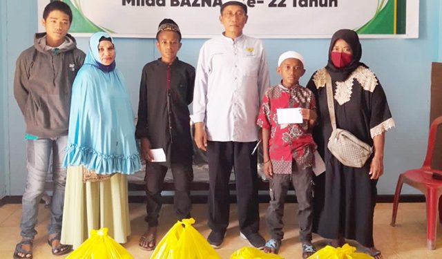 Puncak Peringatan HUT Ke-22, Baznas Bintuni Gelar Khitanan dan Santuni Anak Yatim Dhuafa 