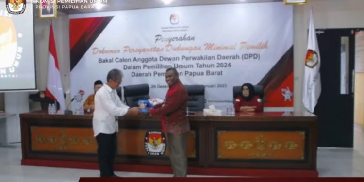 KPU Papua Barat Terima Syarat Dukungan Rudolf Tondok Sebagai Balon DPD RI