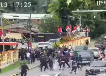 Imbas KPK Tangkap Lukas Enembe, Sejumlah Warga Serang Markas Brimob Papua