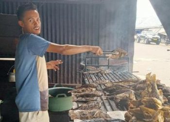 Warung Fadilah Sediakan Berbagai Menu Ikan Bakar, Jadi Favorit Warga Bintuni