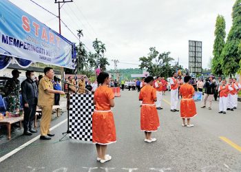 Lestarikan Budaya Papua, 38 Pasangan Muda-Mudi Bergembira Menari Yospan