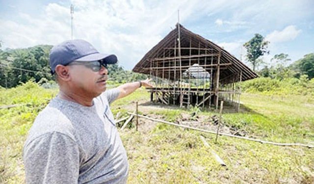 Bupati akan Wujudkan Pembangunan Perumahan, SD serta Pustu di Kampung Refideso