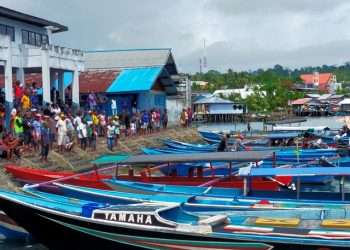 Digelar Lomba Balap Perahu Jhonson