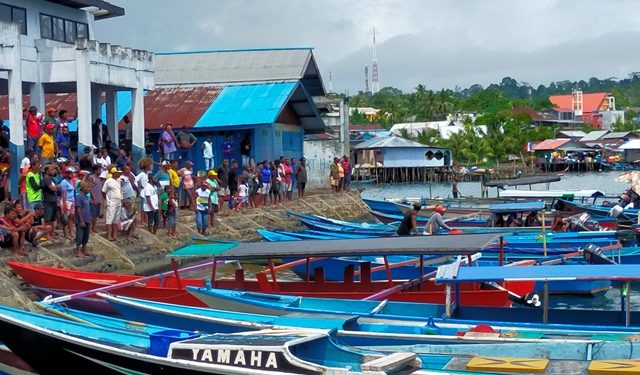 Digelar Lomba Balap Perahu Jhonson