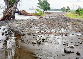 Hati-hati Melintas di Jl. Trikora, Maruni