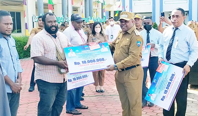 Sebanyak 330 Pelaku UMKM Mendapatkan Bantuan Modal Usaha